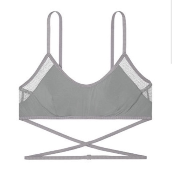 Victoria’s Secret bralette crisscross size large - Picture 3 of 7